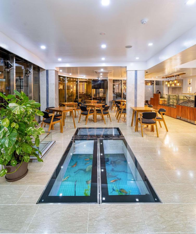 Marukab Plaza 4* Male